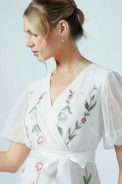 Ditsy Floral Puff Sleeve Embroidered Tiered Mesh Wedding Dress