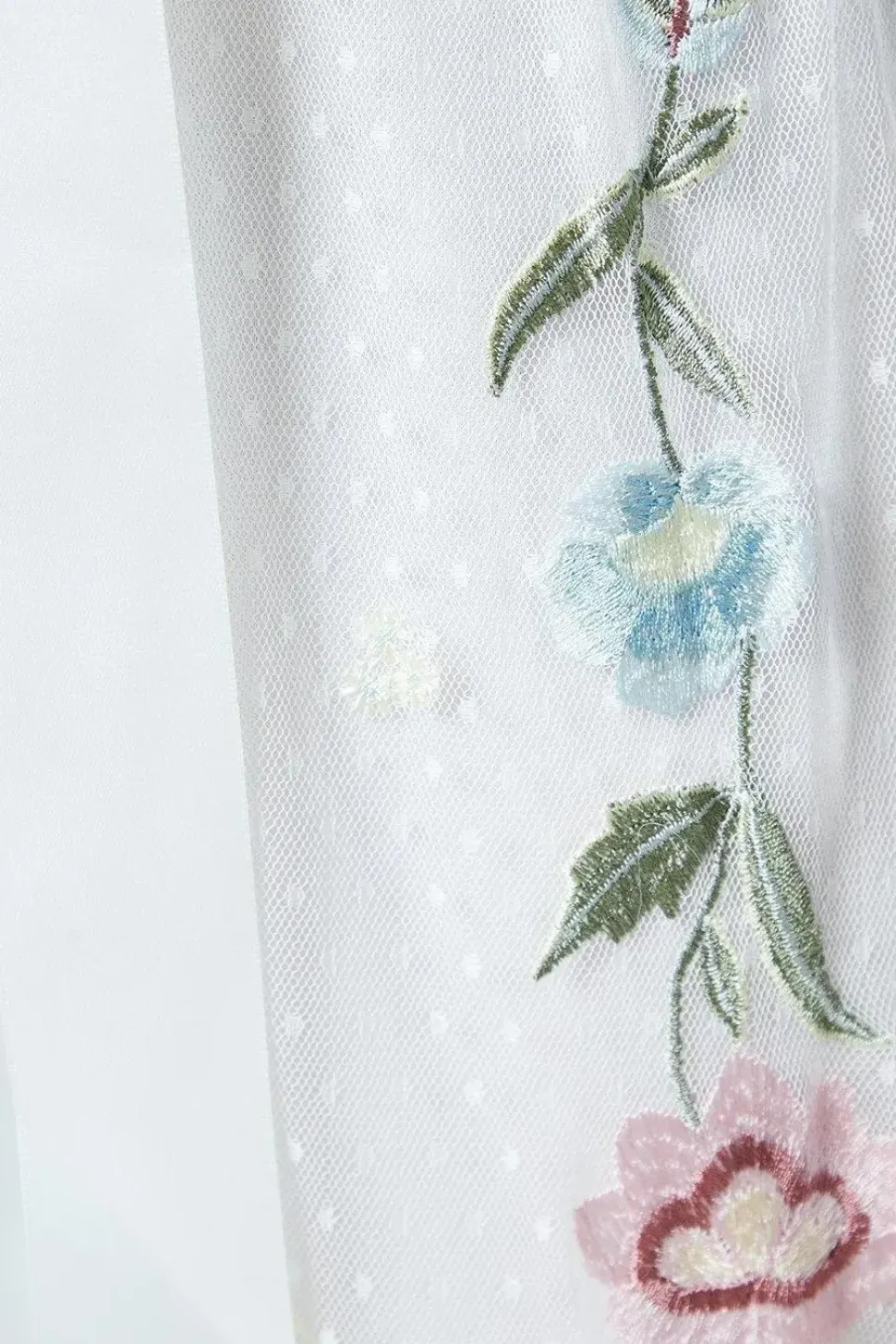 Ditsy Floral Puff Sleeve Embroidered Tiered Mesh Wedding Dress