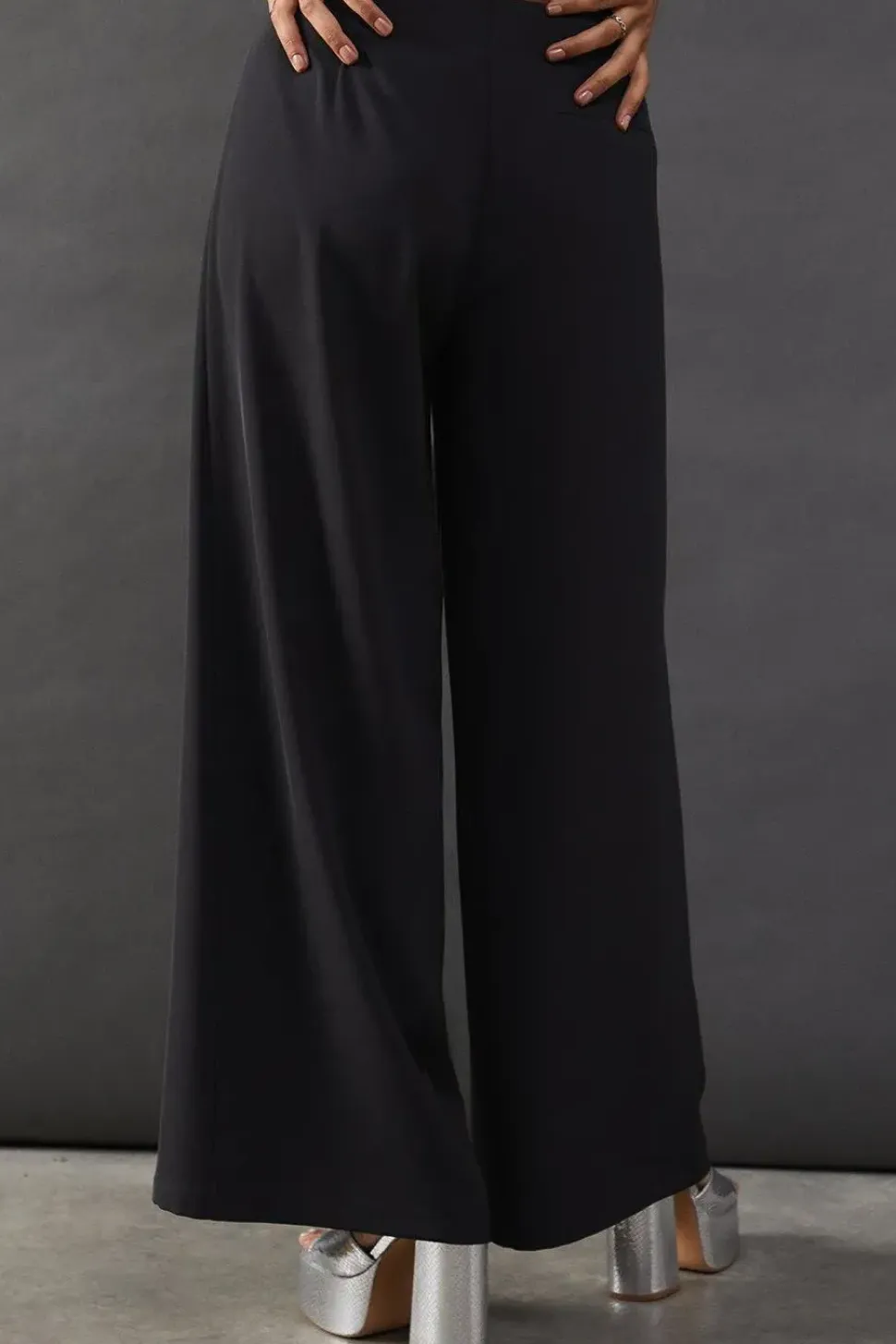 Drape Pleat Detail Wide Leg Trouser
