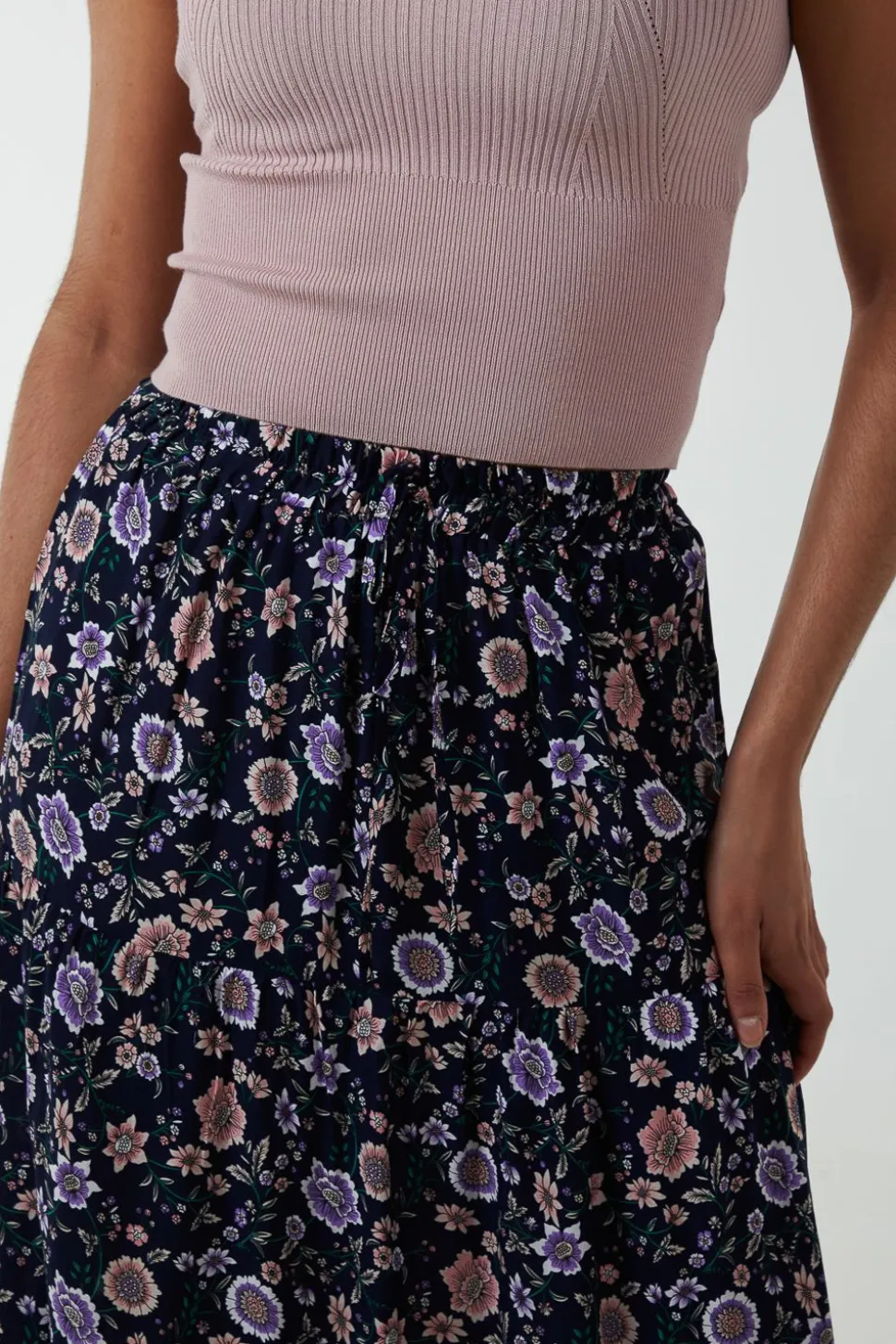 Elasticated Waistband Tiered Midi Skirt