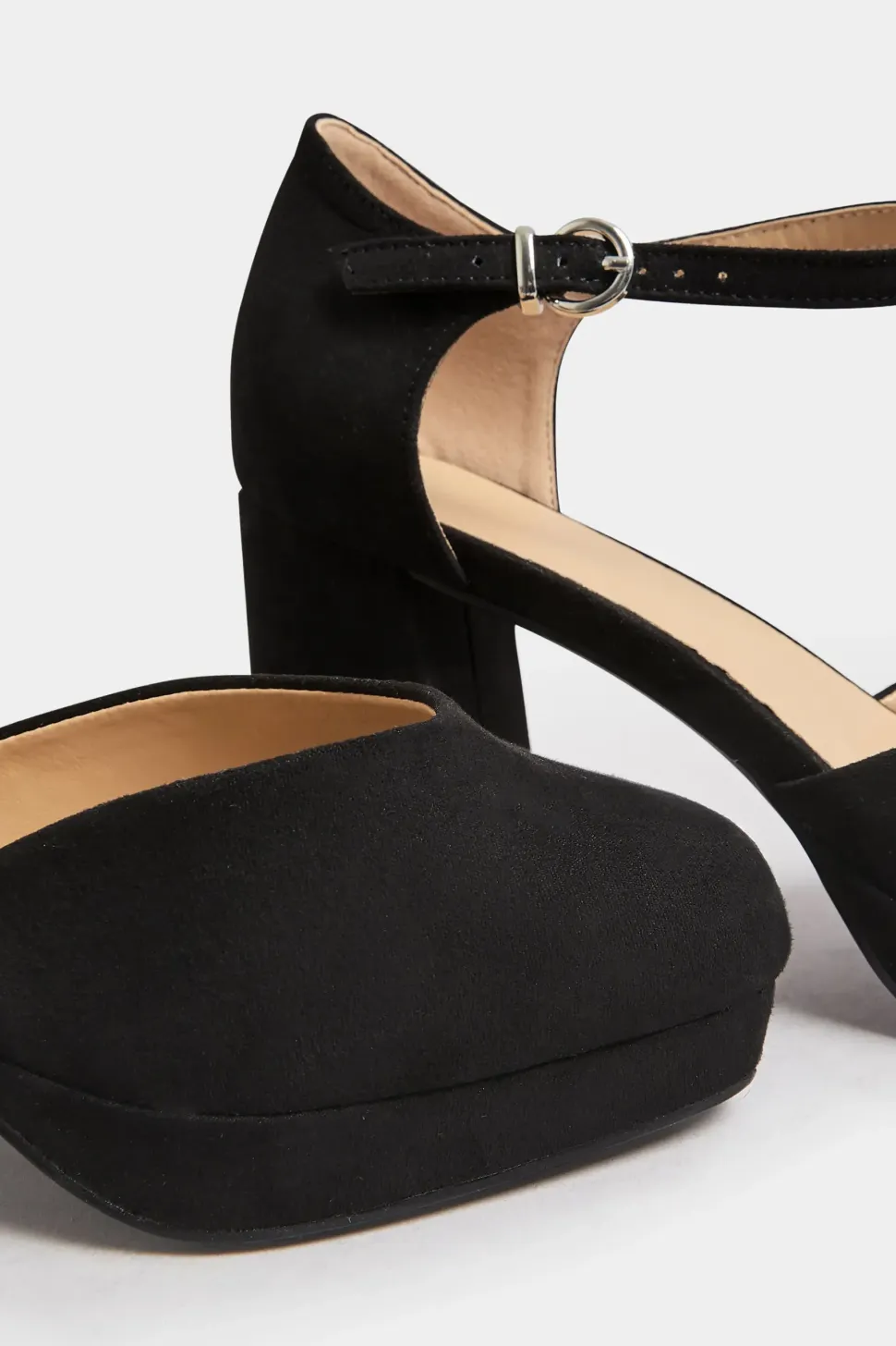 Extra Wide Fit Court Shoes