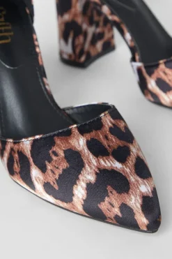 Faith: Crystabel Leopard Print Pointed High Block Heel Court Shoes