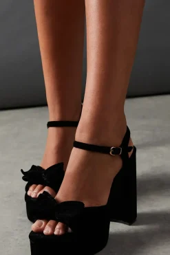 Faith: Velvet Chunky Platform Sandals