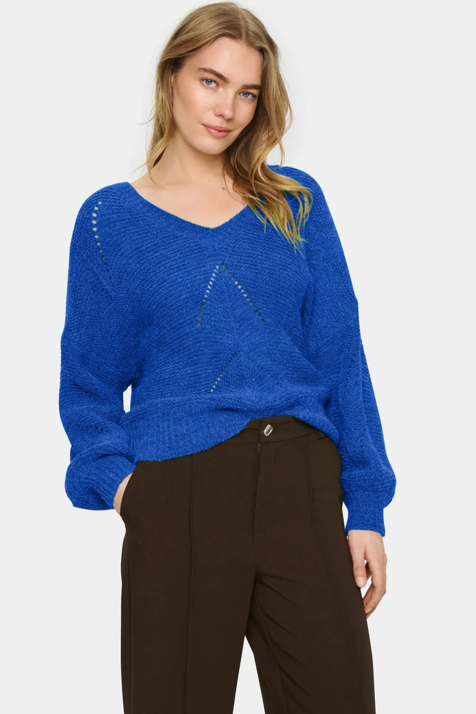 Felia V-neck Relaxed Fit Pullover-