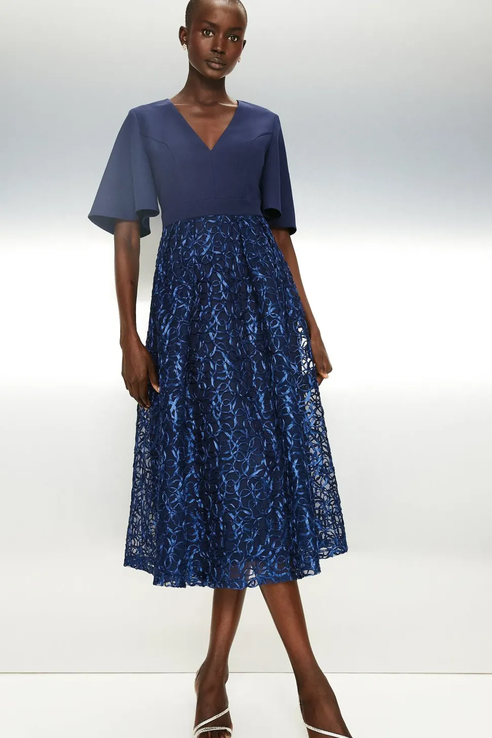 Flare Sleeve V Neck Embroidered Skirt Midi Dr
