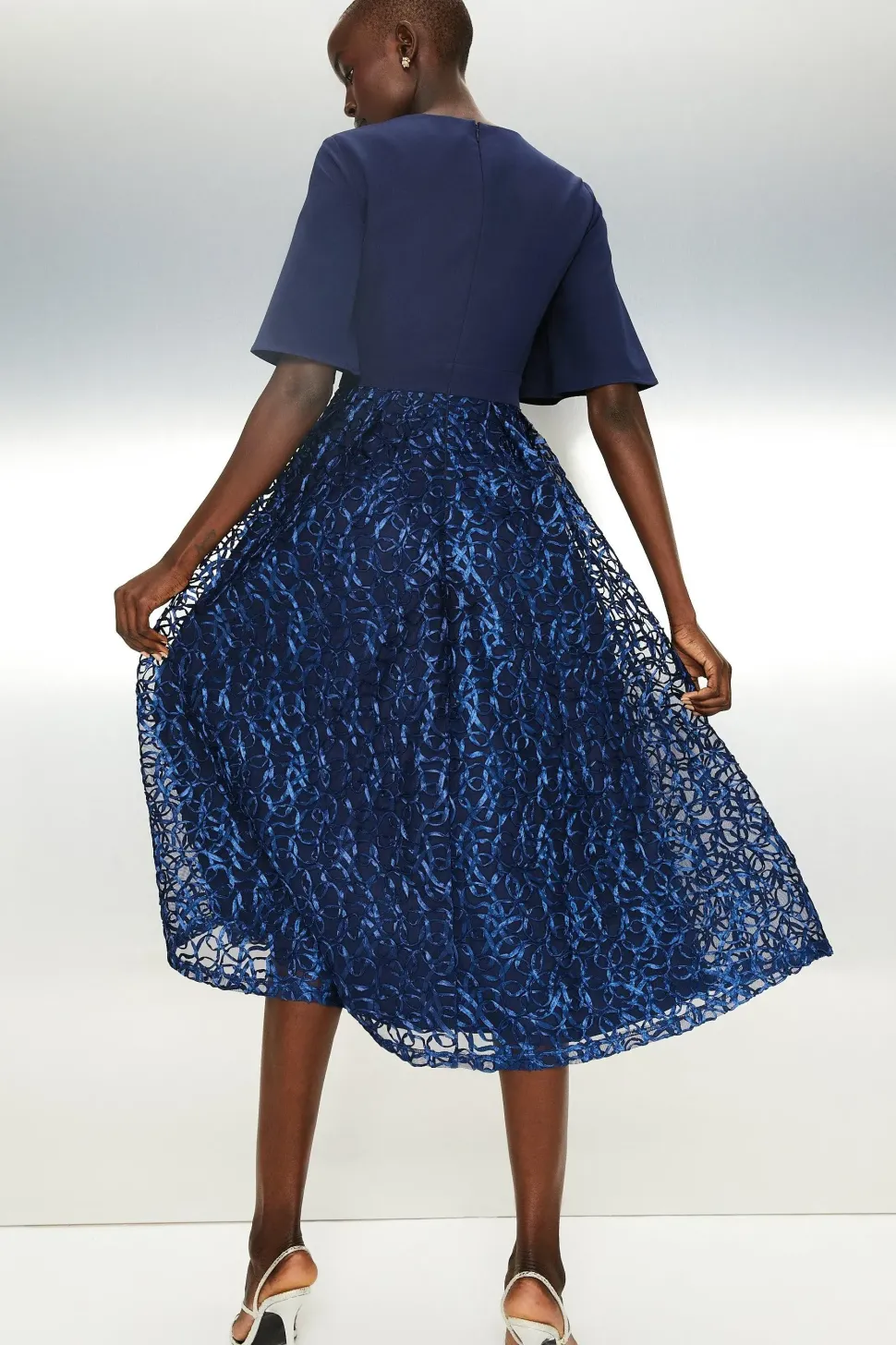 Flare Sleeve V Neck Embroidered Skirt Midi Dr