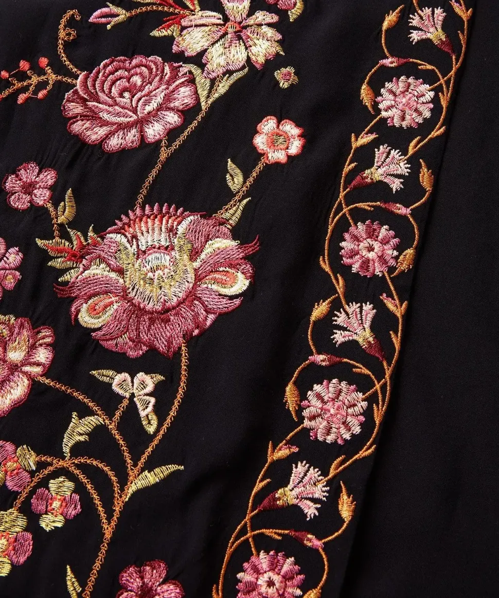 Floral Embroidered Fringe Kimono