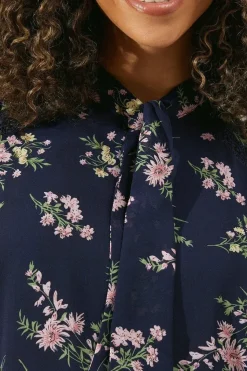 Floral Lace Trim Blouse