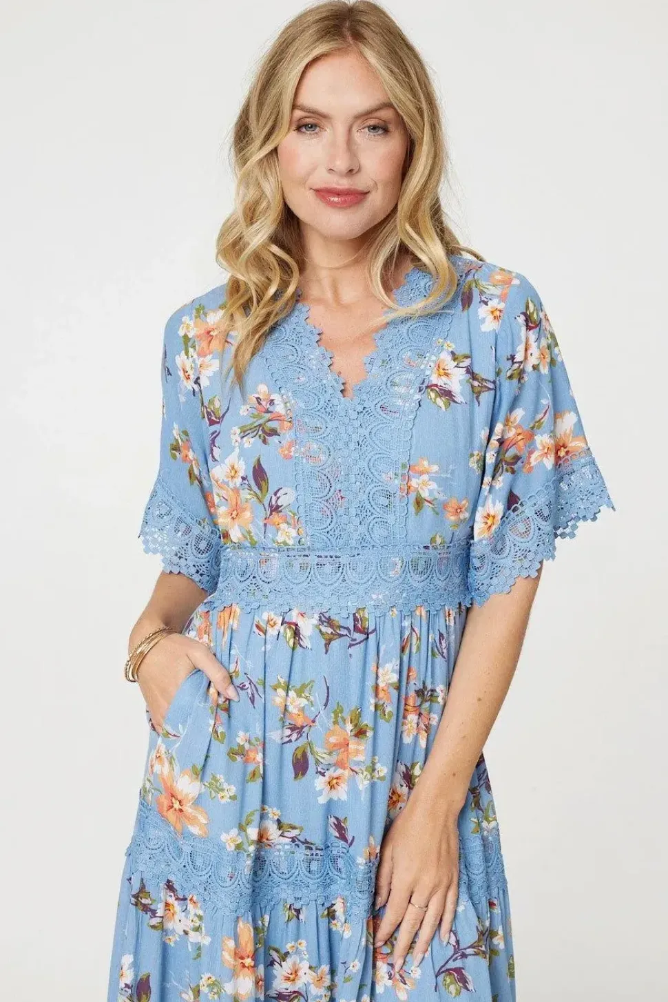 Floral Lace Trim Tiered Maxi Dress