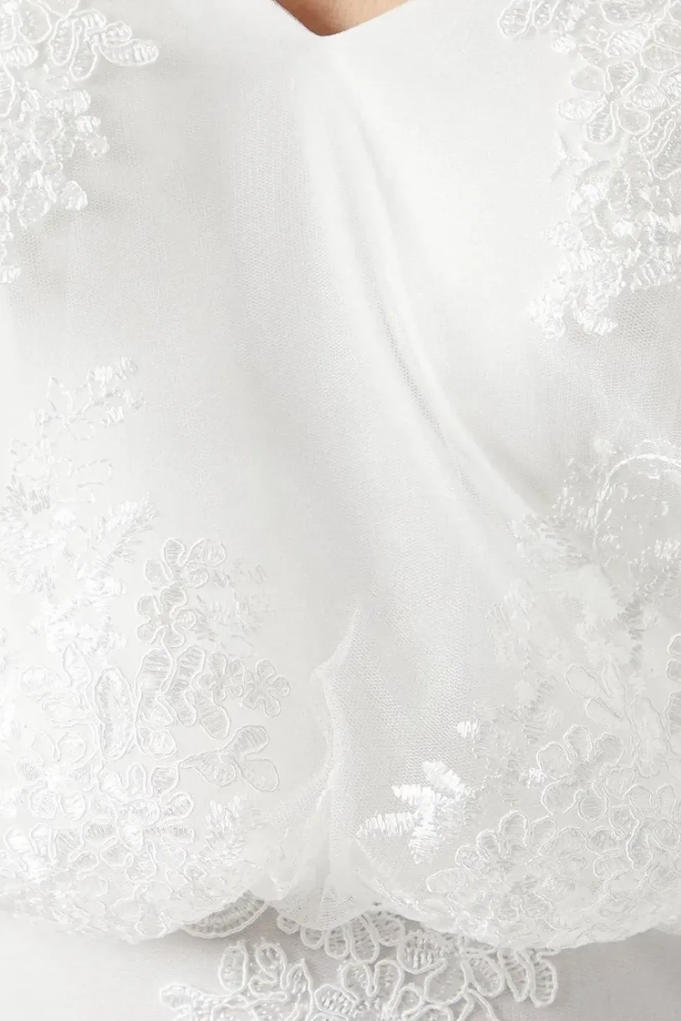 Floral Mesh Fitted Wedding Dress