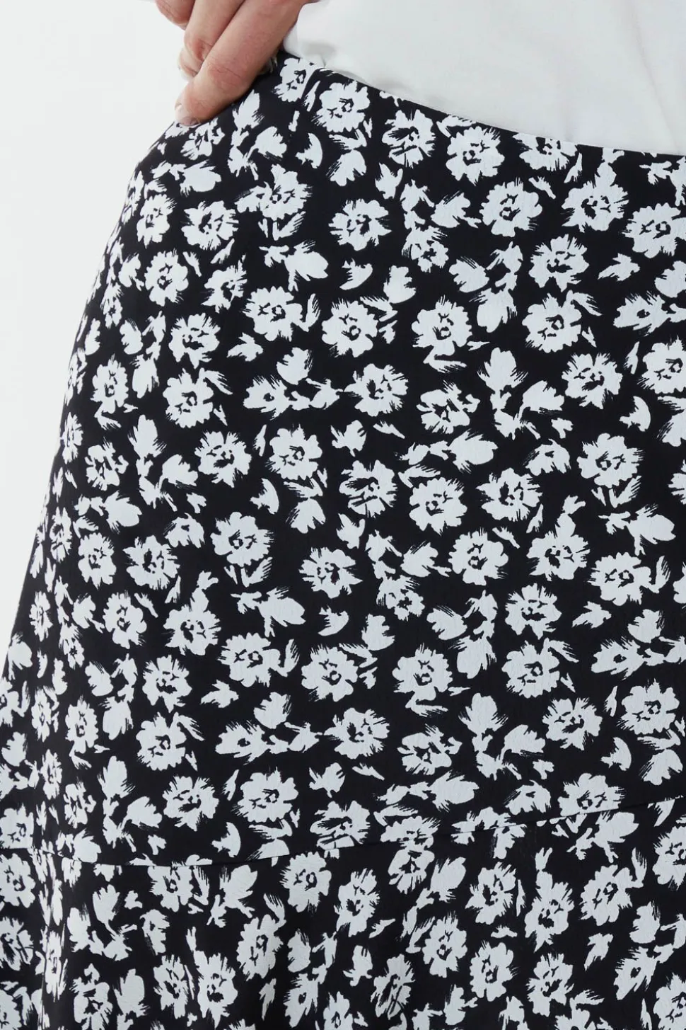 Floral Print Asymmetric Midi Skirt
