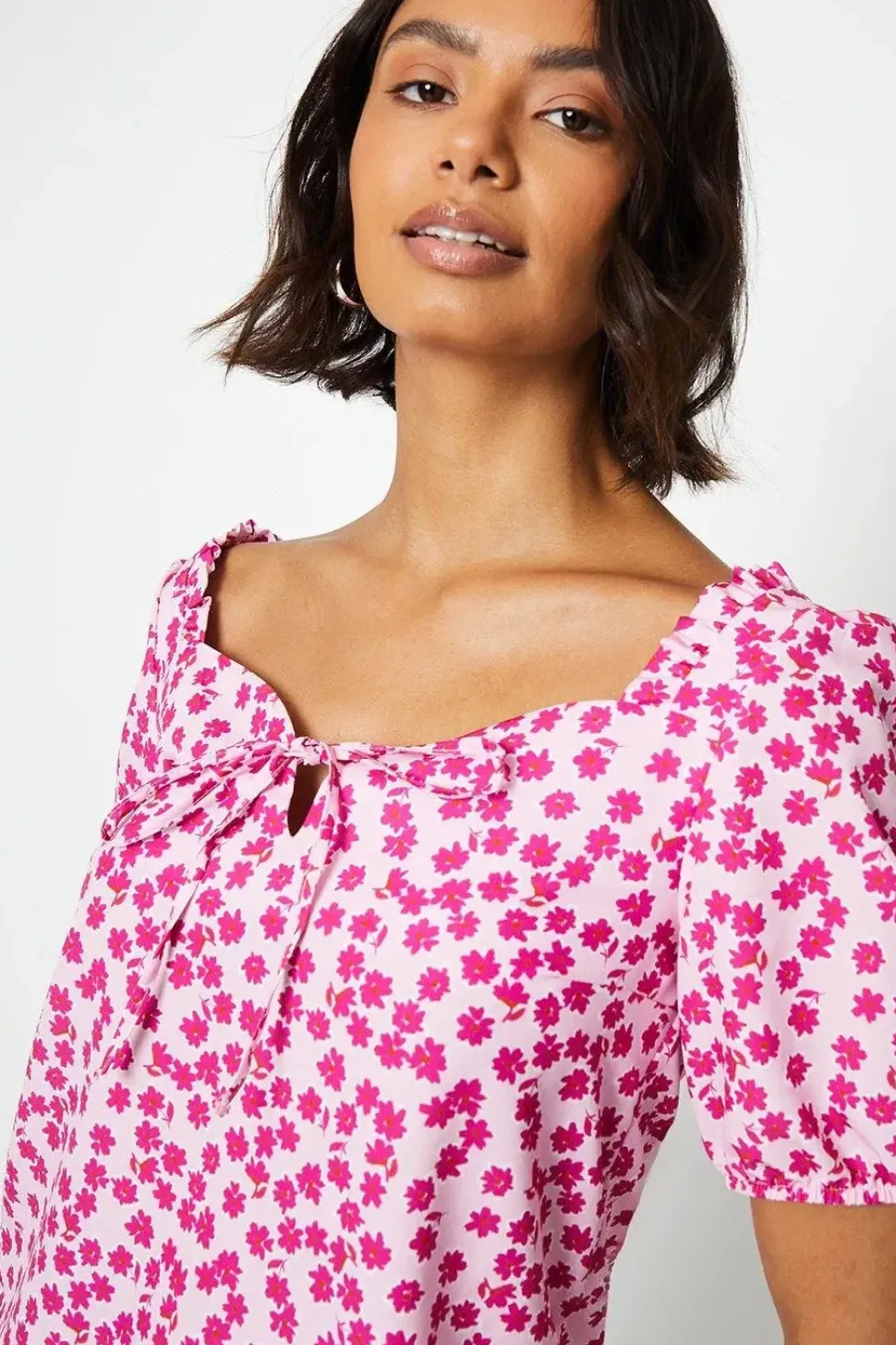 Floral Print Sweetheart Tie Front Blouse