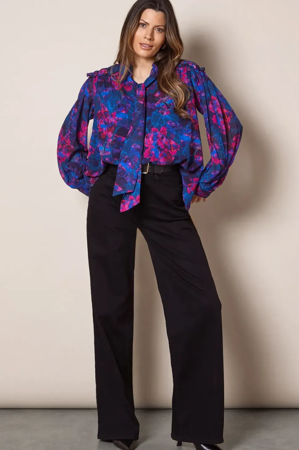 Floral Print Tie Front Blouse