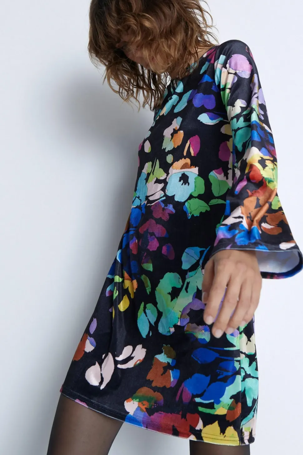 Floral Print Velvet Shift Flare Sleeve Mini Dress