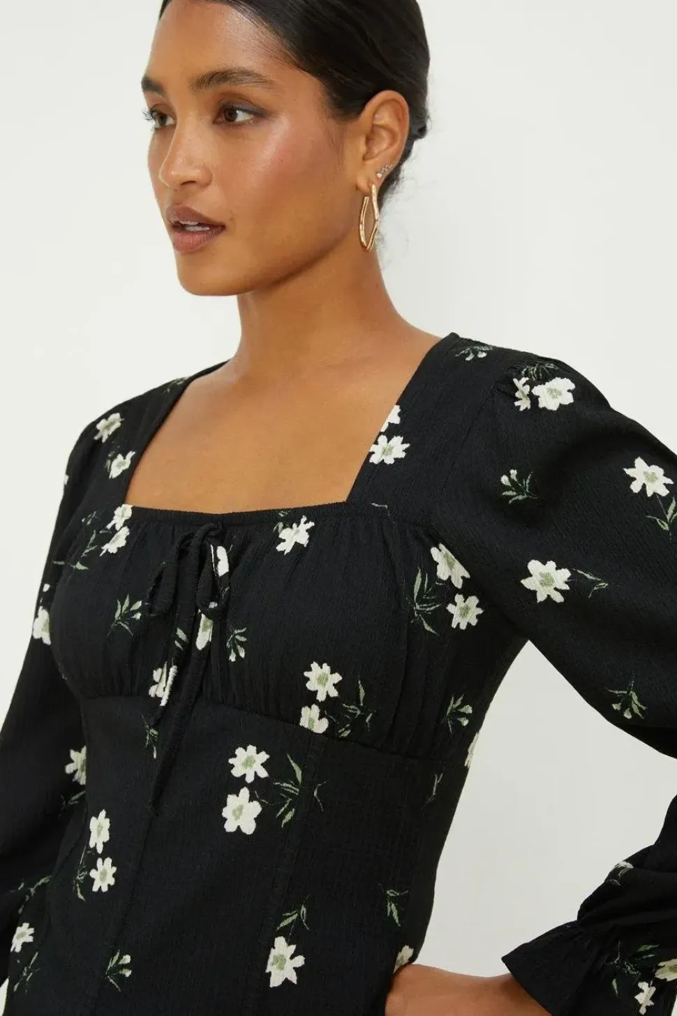 Floral Shirred Cuff Textured Long Sleeve Top