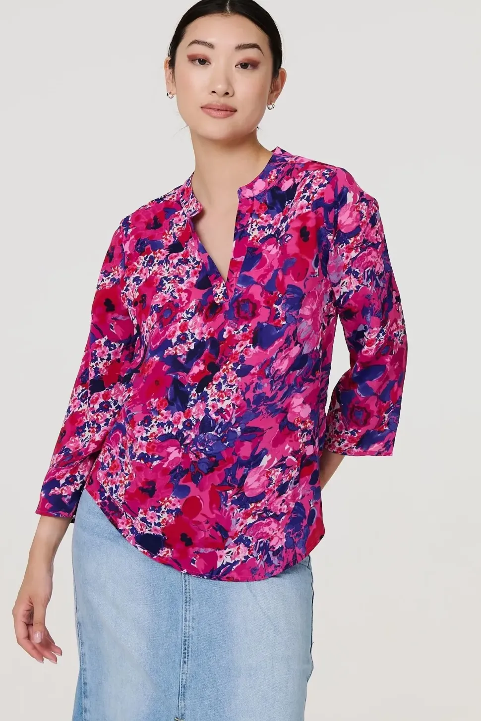 Floral 3/4 Sleeve Collarless Blouse