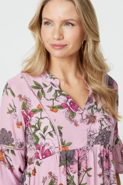 Floral 3/4 Sleeve Curve Hem Blouse