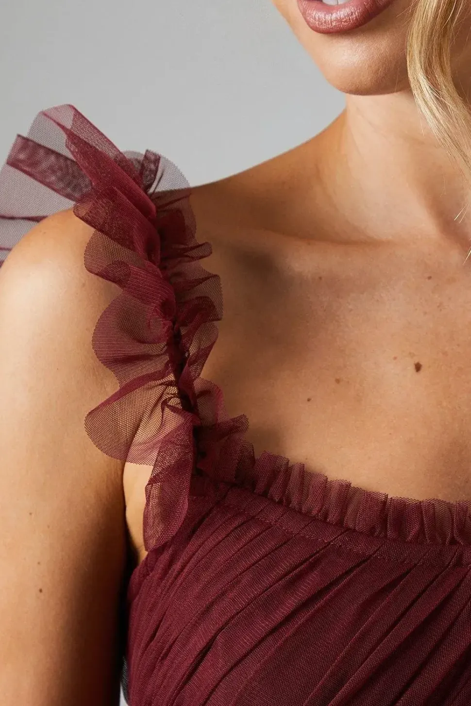 Flutter Sleeve Tiered Mesh Bridesmaids Dress