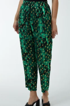 Foil Detail Capri Trousers