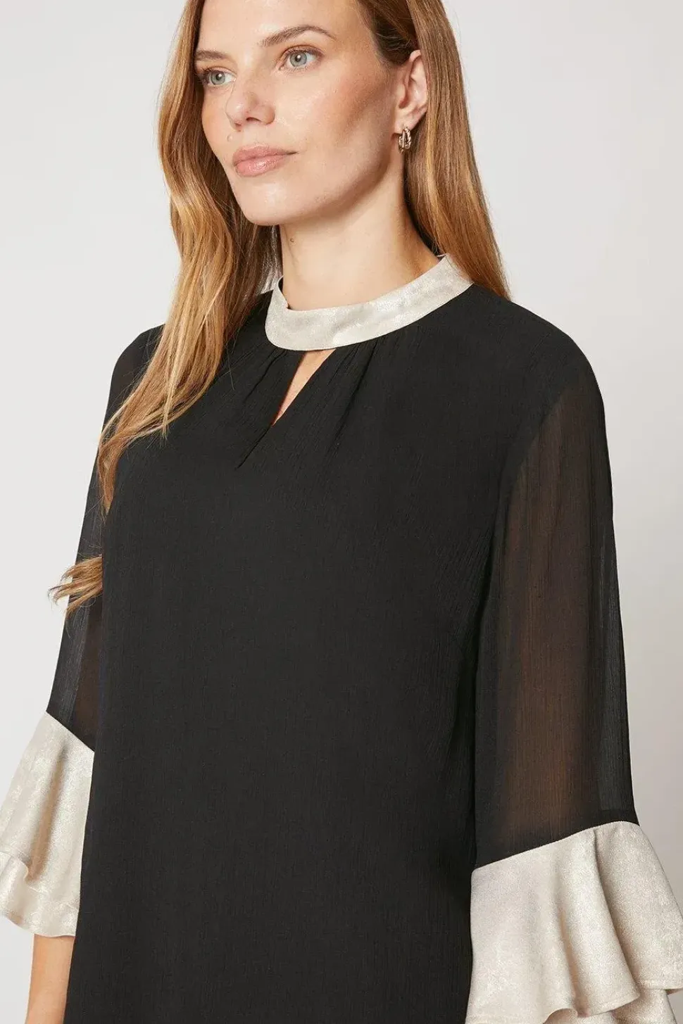Foil Trim Ruffle Sleeve Shift Dress