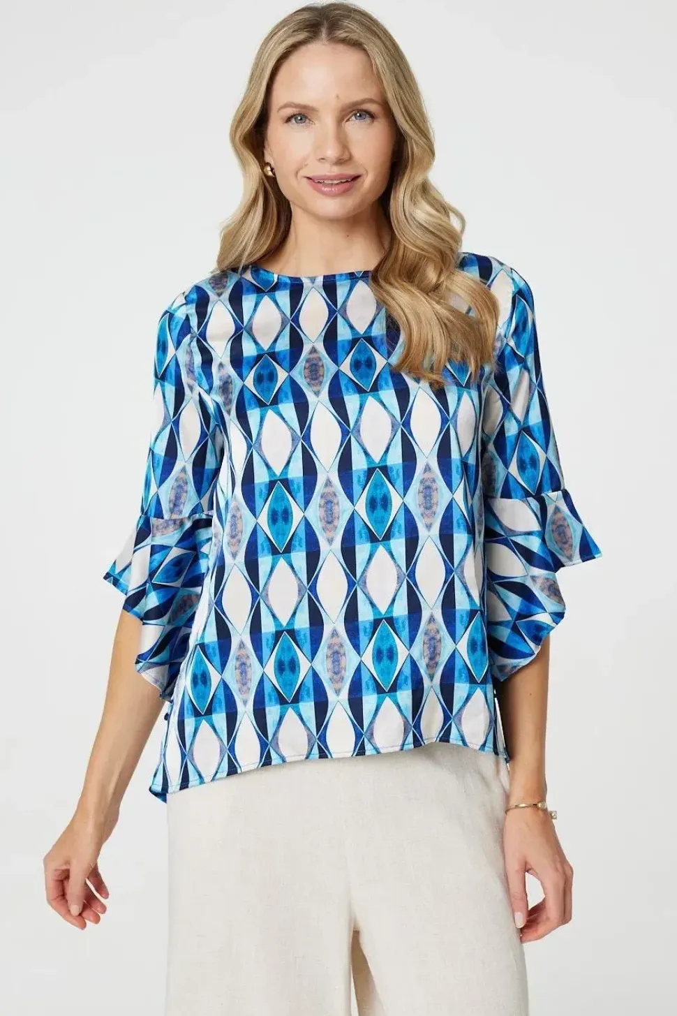 Geo Print 3/4 Flute Sleeve Curve Hem Blouse