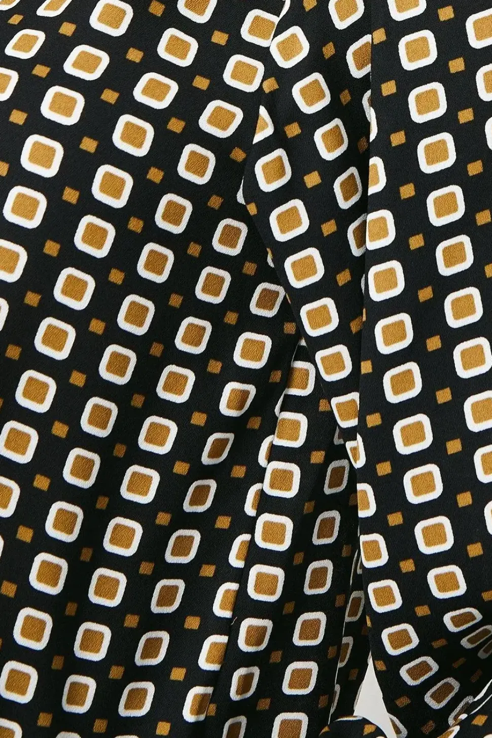 Geo Print Pussybow Blouse