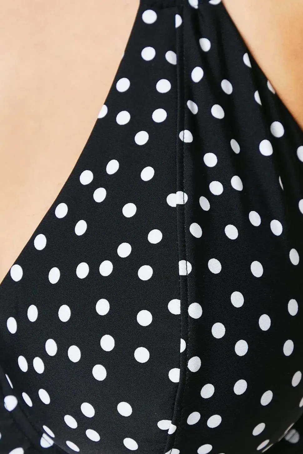 Gorgeous DD+ Spot Plunge Non Pad Bikini Top