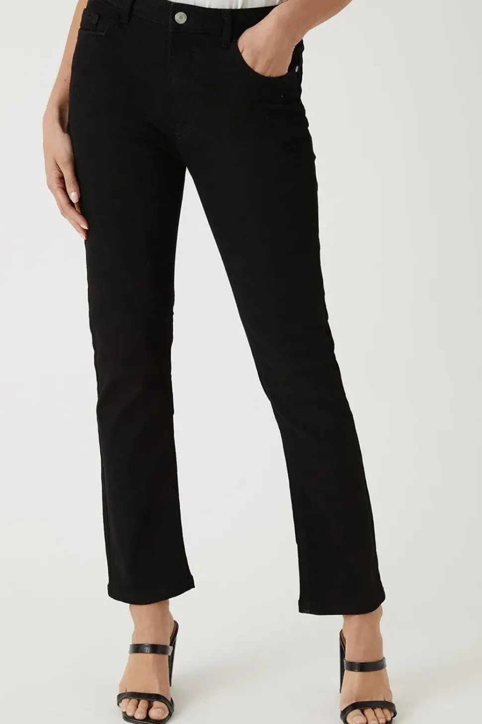 Harper Straight Leg Jeans