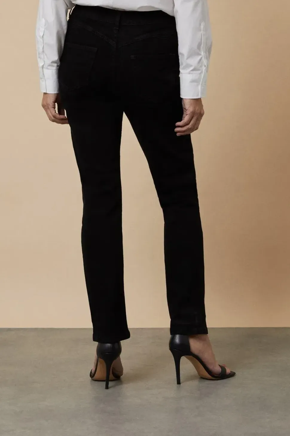 Harper Straight Leg Jeans