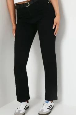 High Rise Comfort Stretch Straight Leg Jean