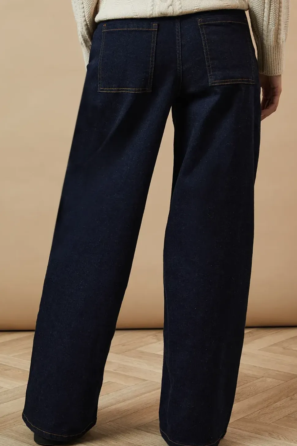 Horn Button Wide Leg Jean