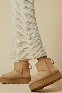 Izzy Suedette Cosy Chunky Flatform Ankle Boots