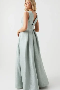 Jacquard Scallop Neck Maxi Bridesmaid Dress