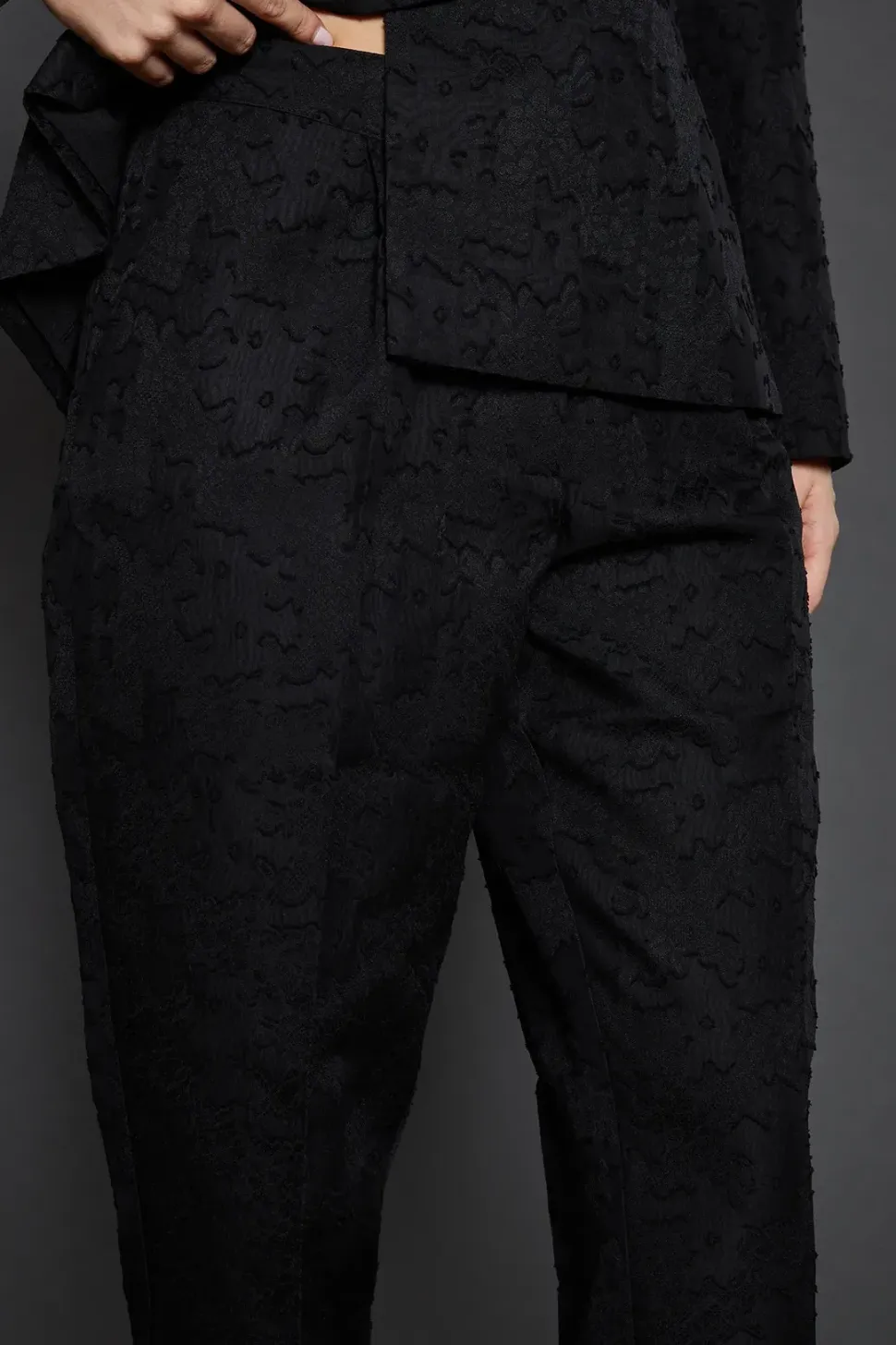 Jacquard Tapered Trouser