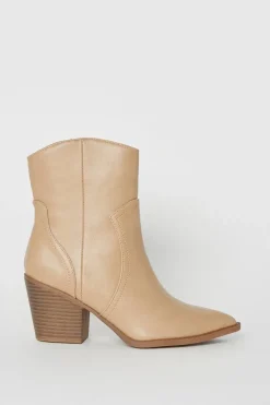 Jessica Embroidered Detail Western Cowboy Boots