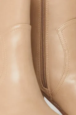 Jessica Embroidered Detail Western Cowboy Boots