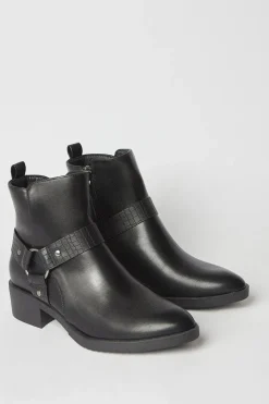 Jonnie Ring Detail Casual Ankle Boots