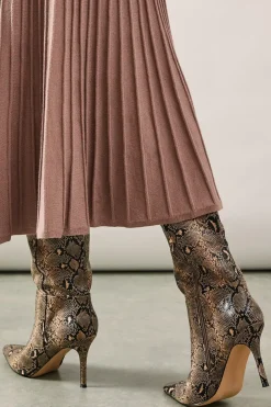 Kenny Stiletto Straight Leg Knee Boots