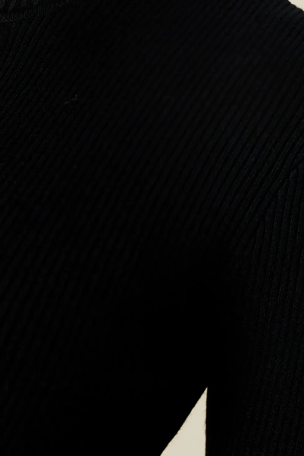 Keyhole Twist Front Jumper Dress