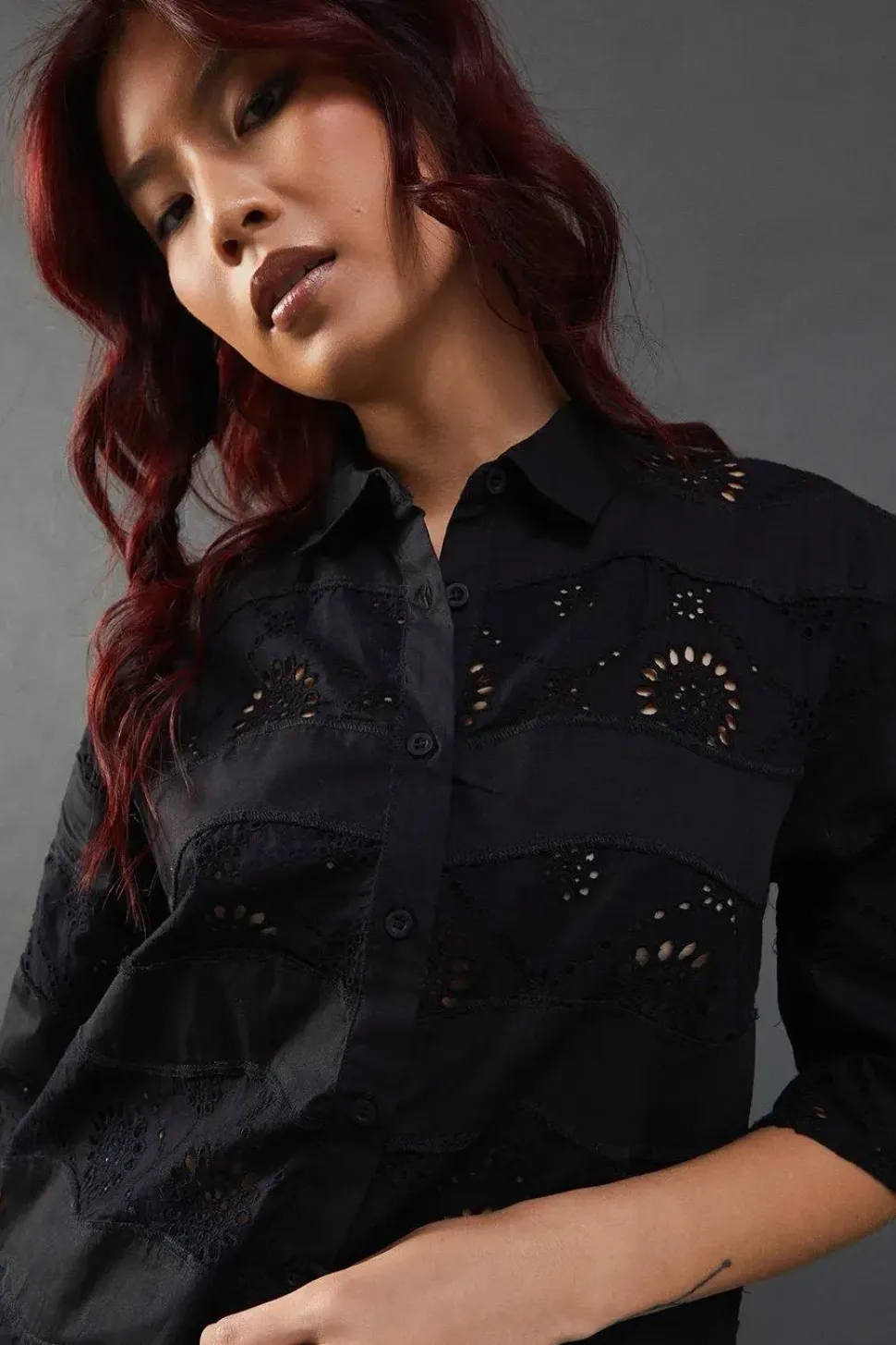 Lace Mix Scallop Hem Crop Shirt