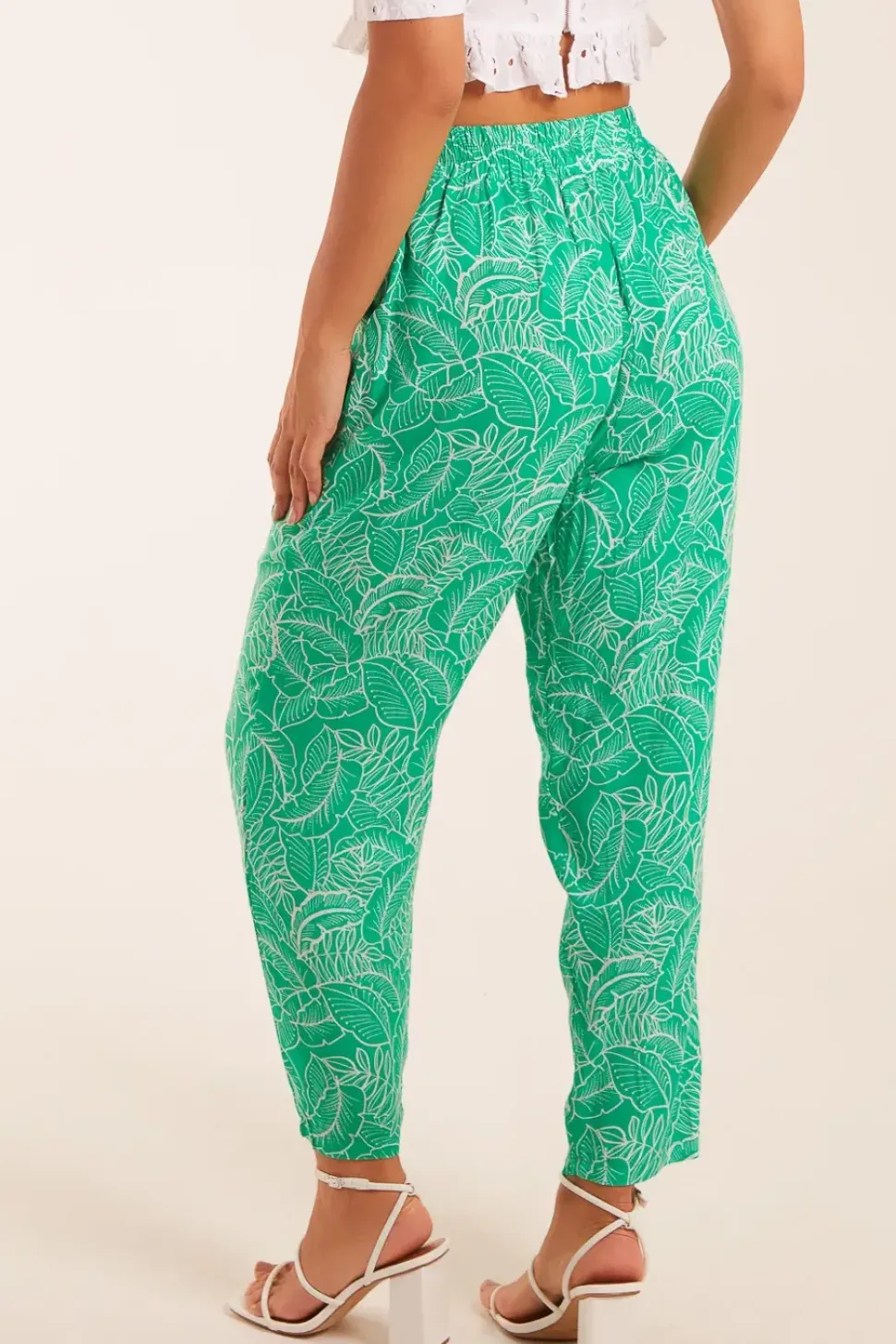 Leaf Print Capri Trousers