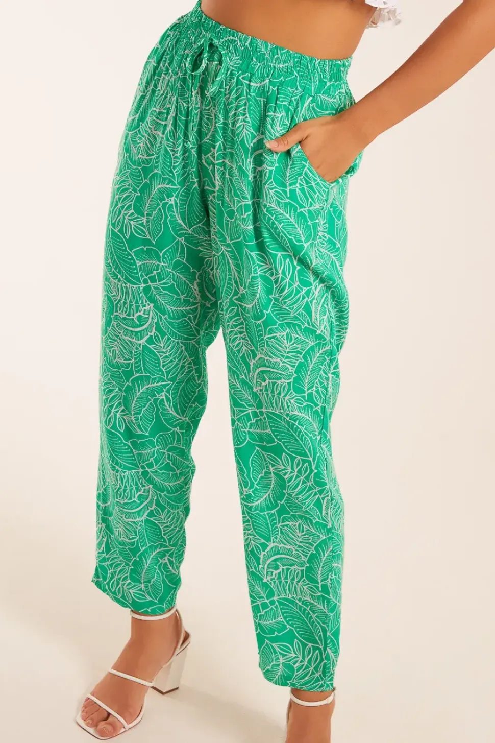 Leaf Print Capri Trousers
