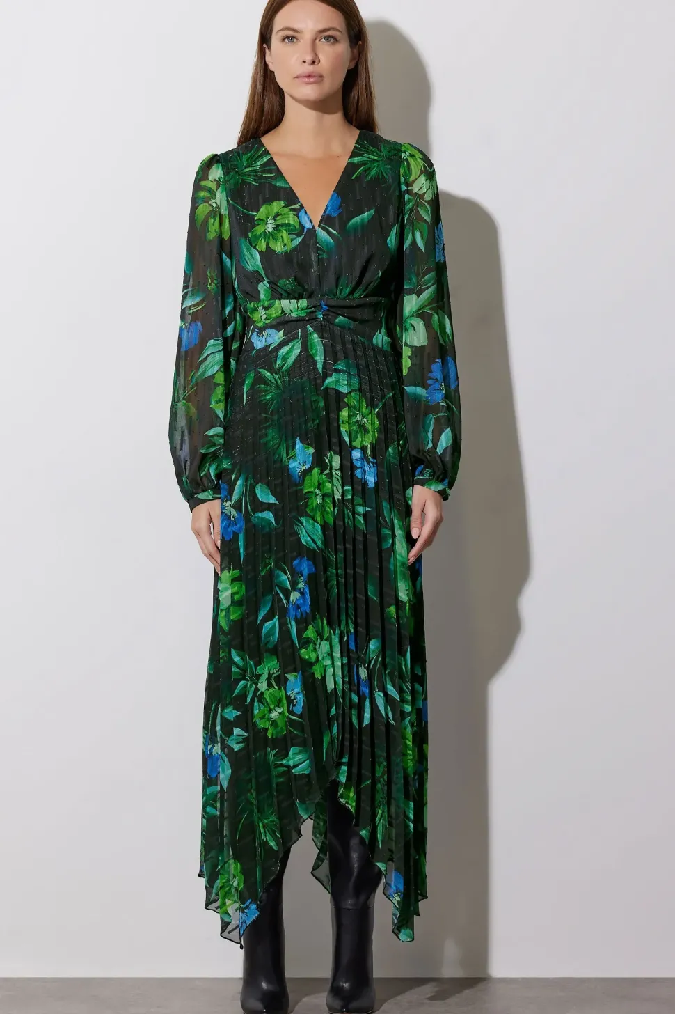 Leaf Print Pleated Dress