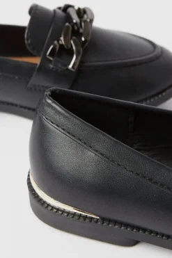 Leila Chain Loafers