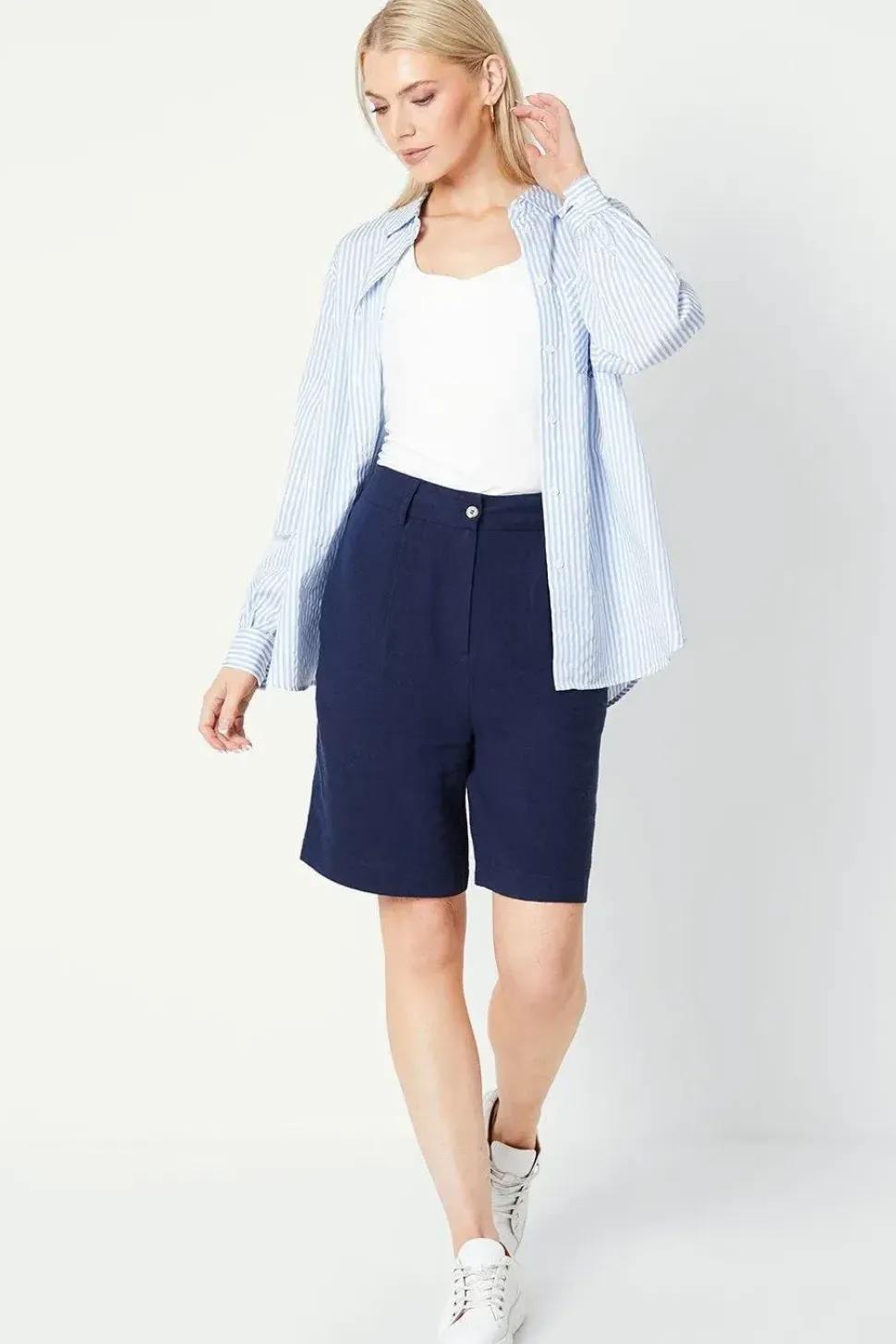 Linen Tailored Shorts