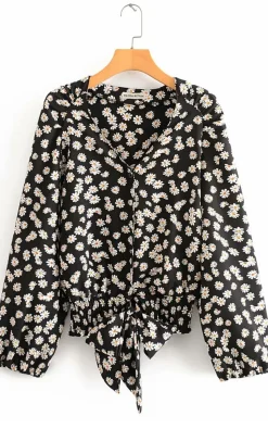 Long Sleeves Cropped Daisy Floral Print Blouse In Black