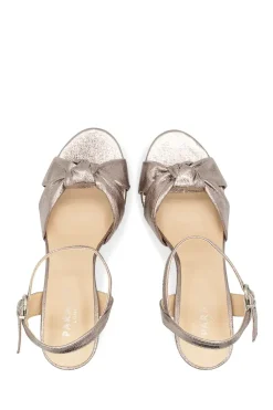 Metallic 'Lani' Platform Sandals