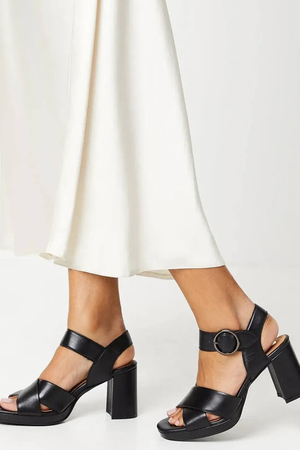 Mitte Leather Cross Strap Platform Heel Sandals