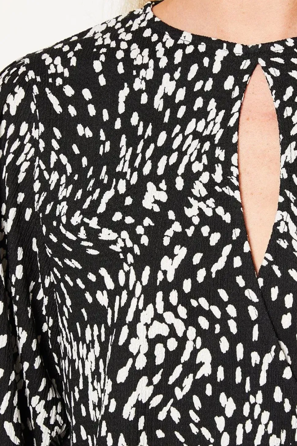Mono Abstract Keyhole Long Sleeve Wrap Top