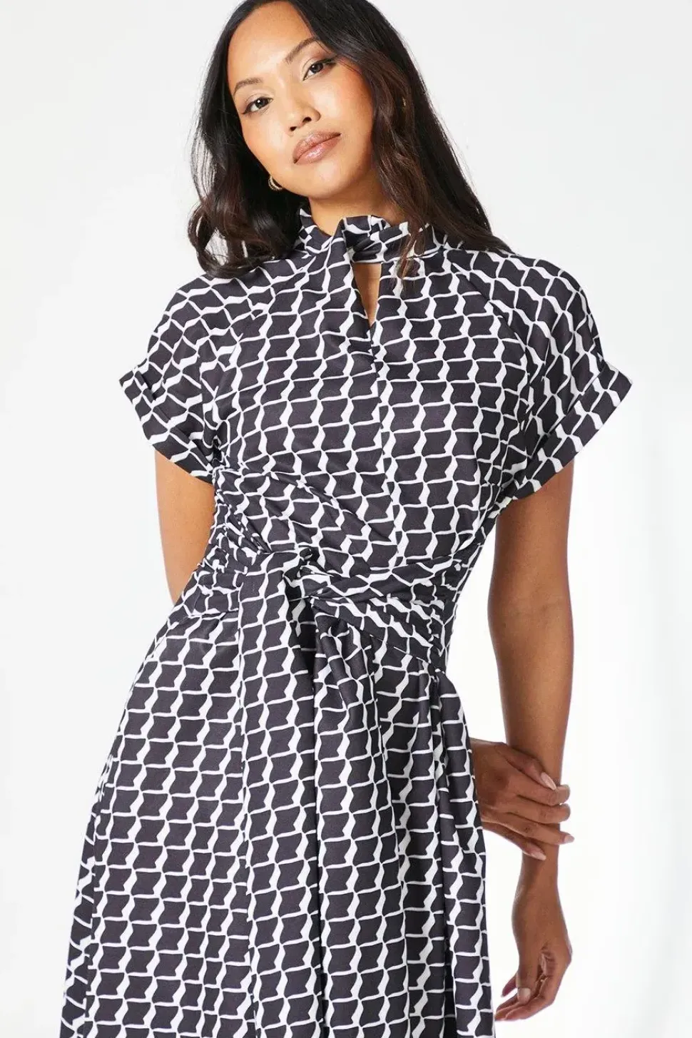 Mono Geo Twist Neck Midi Dress